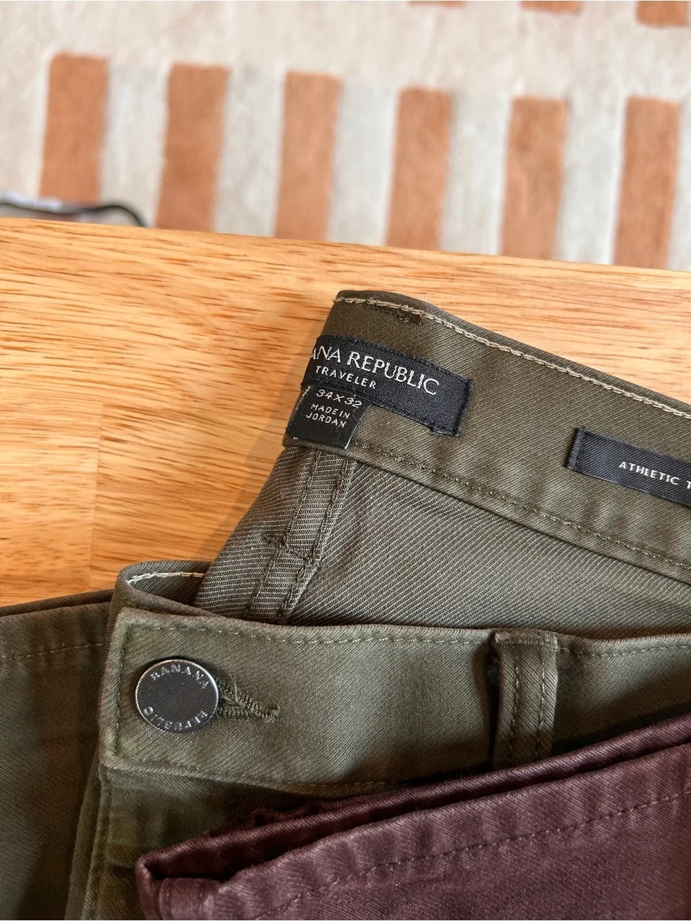 Banana Republic Athletic Traveler Pants 2 Pack